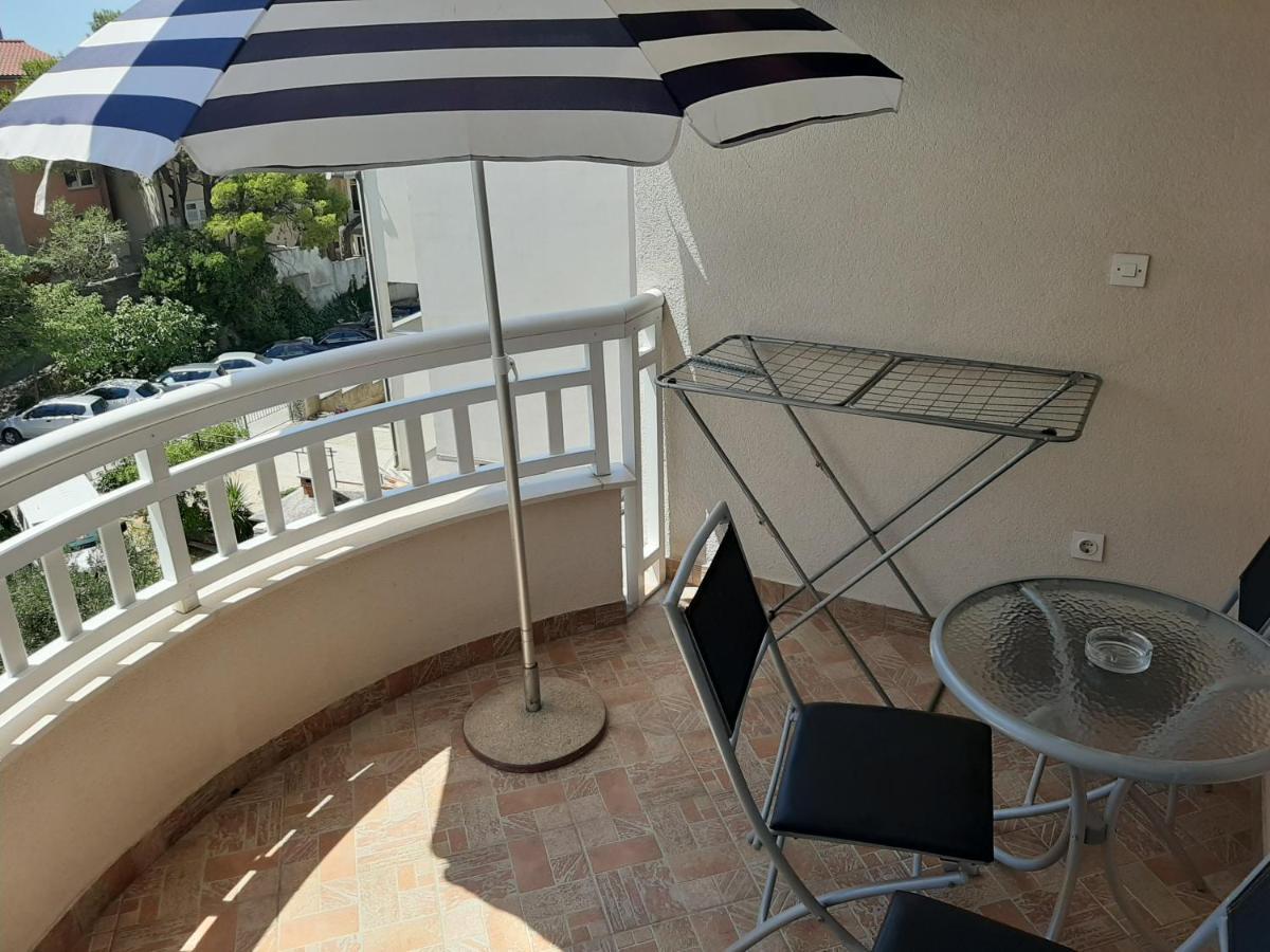 מאקרסקה Apartments Kovac מראה חיצוני תמונה