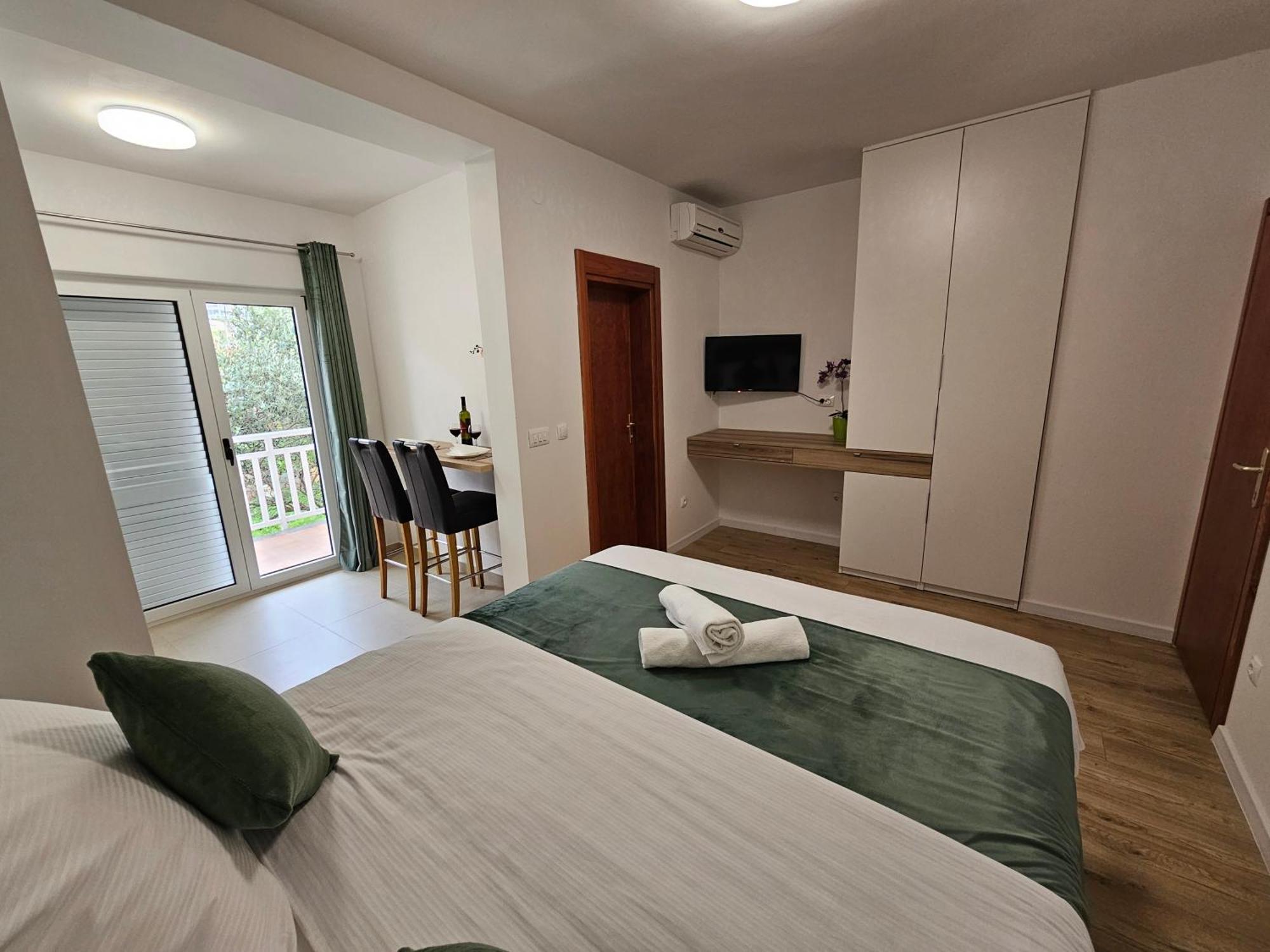 מאקרסקה Apartments Kovac מראה חיצוני תמונה