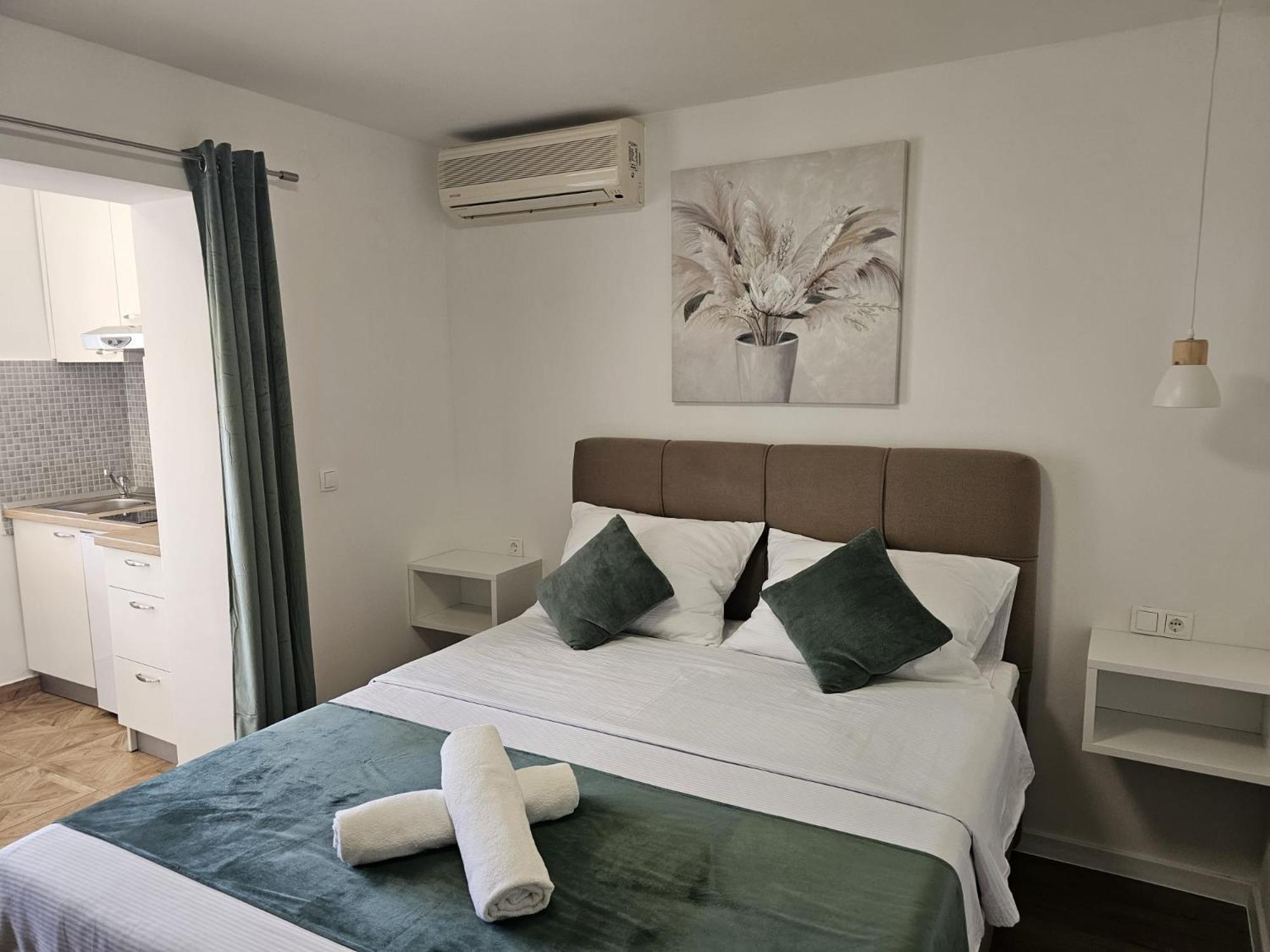 מאקרסקה Apartments Kovac מראה חיצוני תמונה